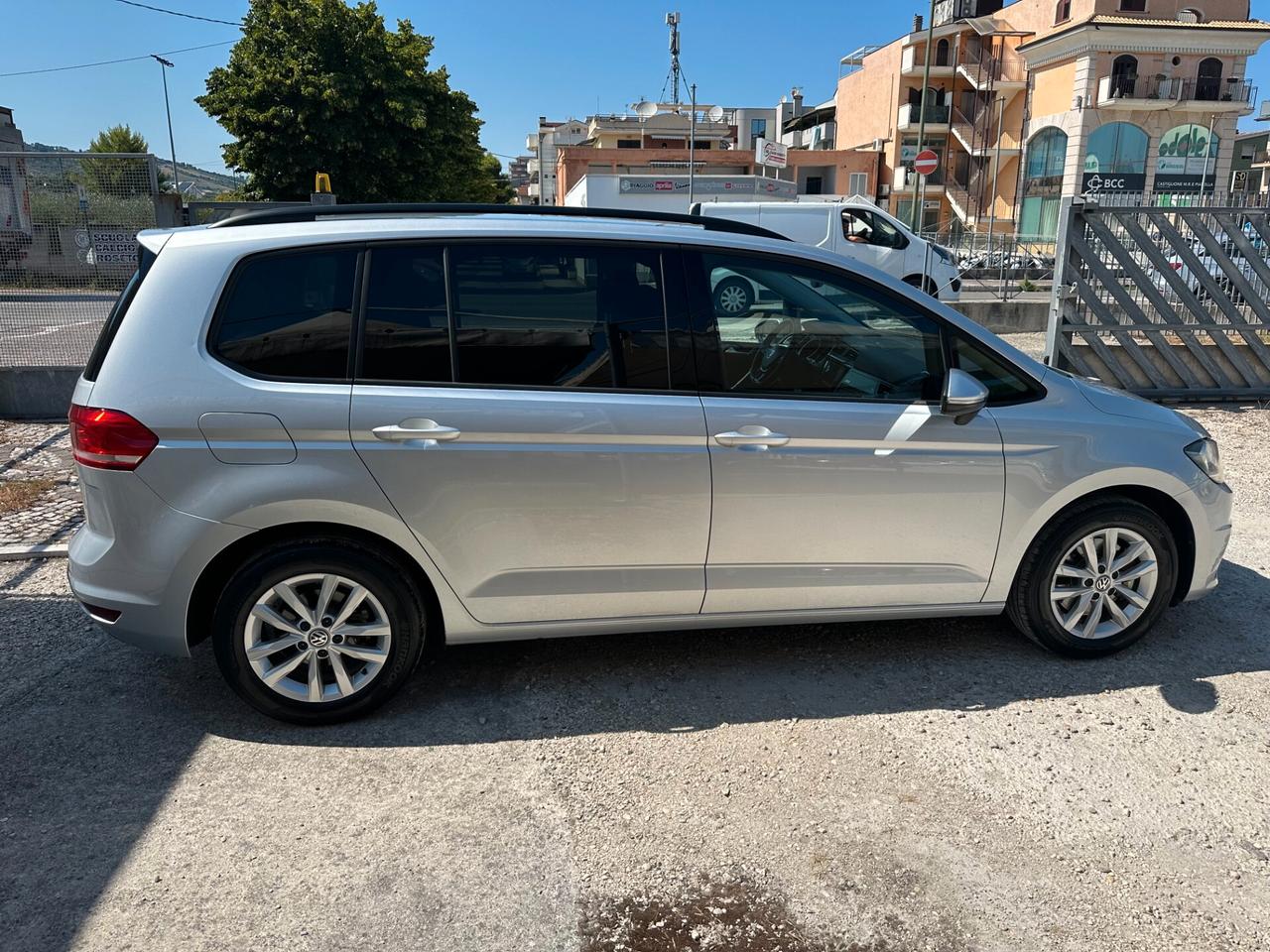 Volkswagen Touran 1.6 TDI Highline BlueMotion Technology