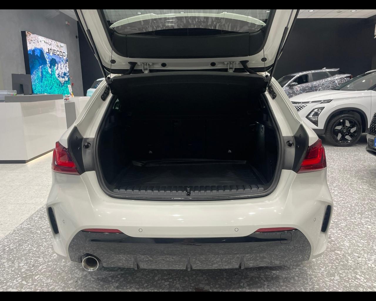 BMW Serie 1 (F40) - 116d 5p. Msport