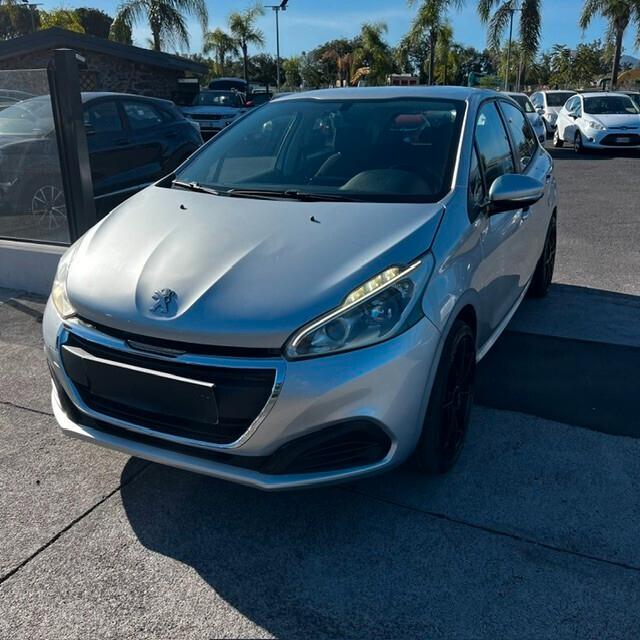 Peugeot 208 BlueHDi 75 5 porte Allure