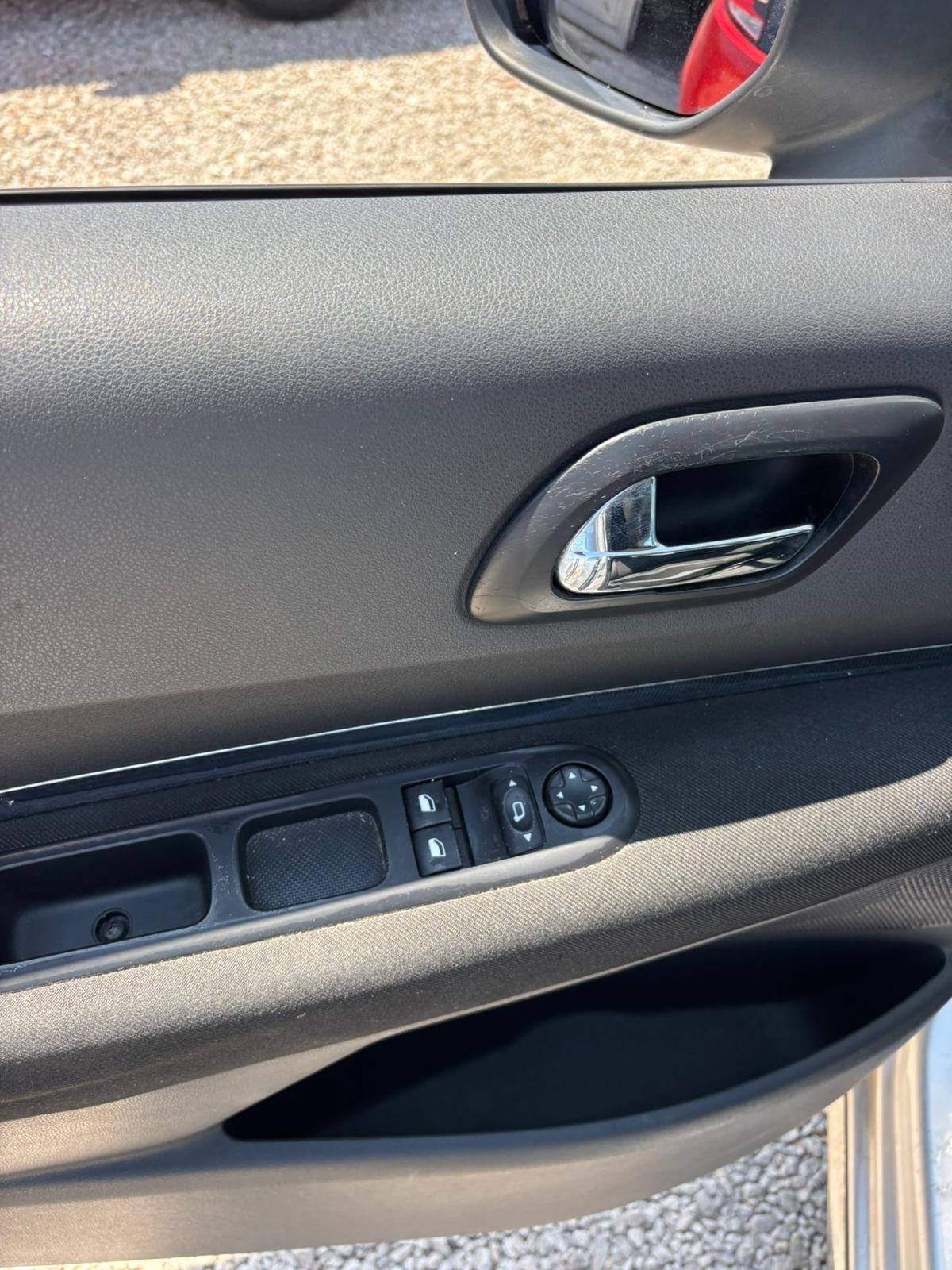 Peugeot 3008 1.6 HDi 110CV Tecno