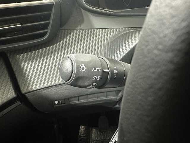 Peugeot 208 PureTech 100 Stop&Start 5 porte Allure KM ZERO