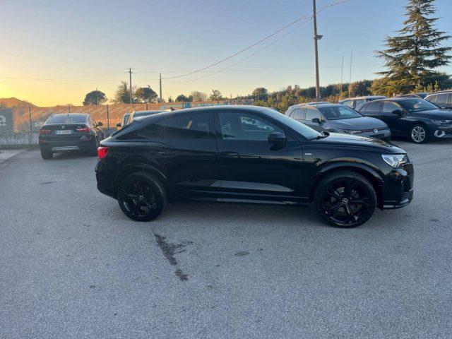 AUDI Q3 35 TDI quattro S tronic S line edition