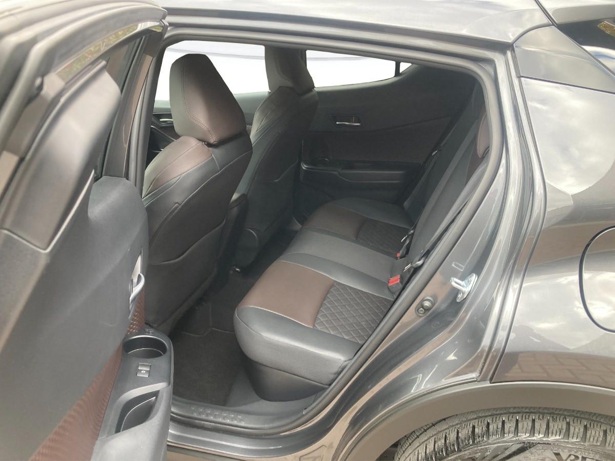 TOYOTA C-HR 1.8h Lounge 2wd e-cvt