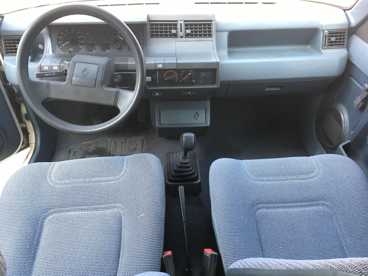 Renault R 5 GTL, ESENTE BOLLO, ASSICURAZIONE E PASSAGGIO RIDOTTI