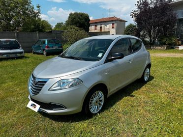 Lancia Ypsilon 85CV CAMBIO AUTOMATICO