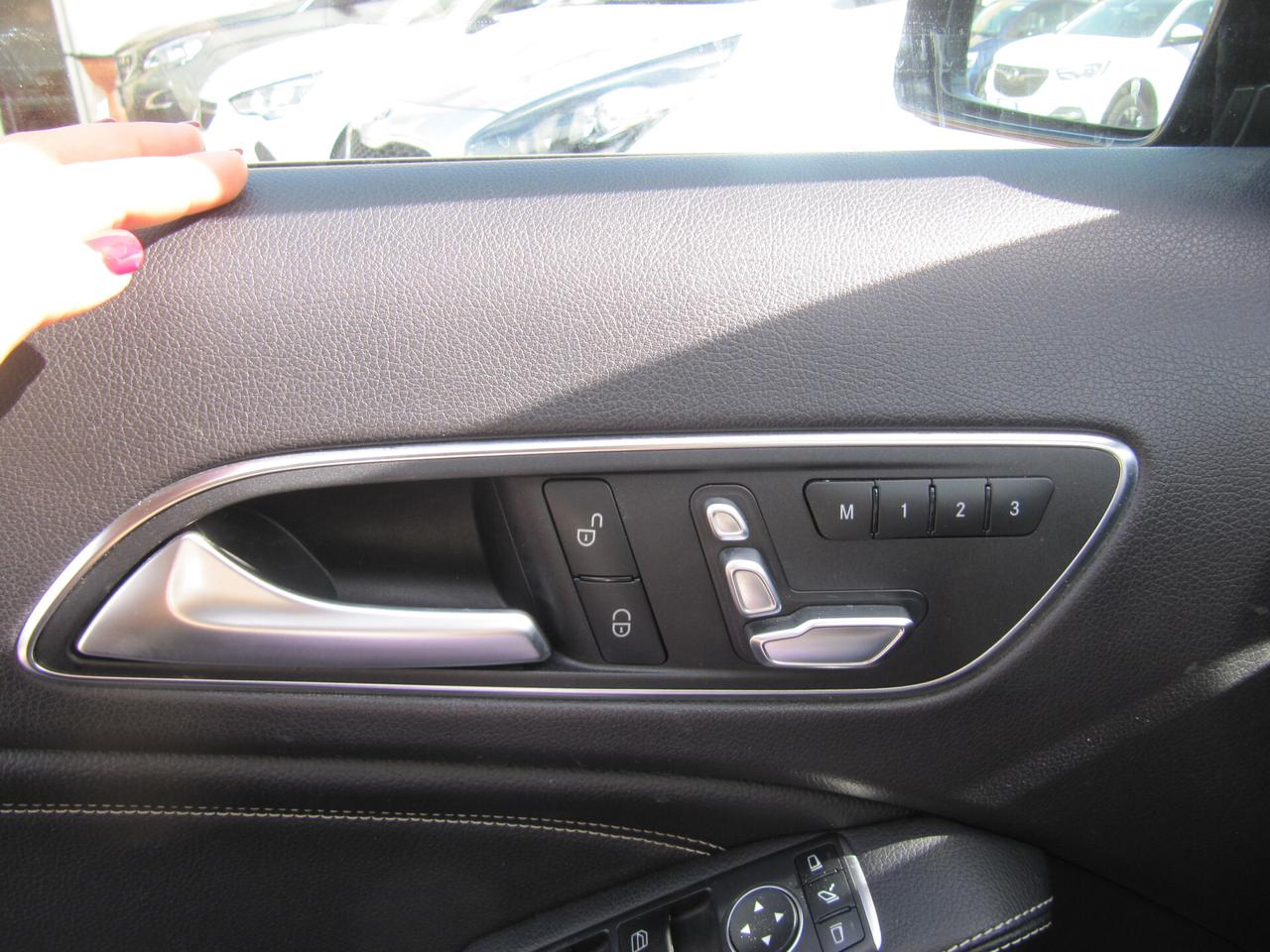 Mercedes-benz GLA 200 d Automatic Premium - tetto apribile