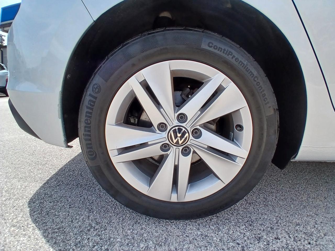 Volkswagen Golf 8 2.0 TDI 115CV 2020