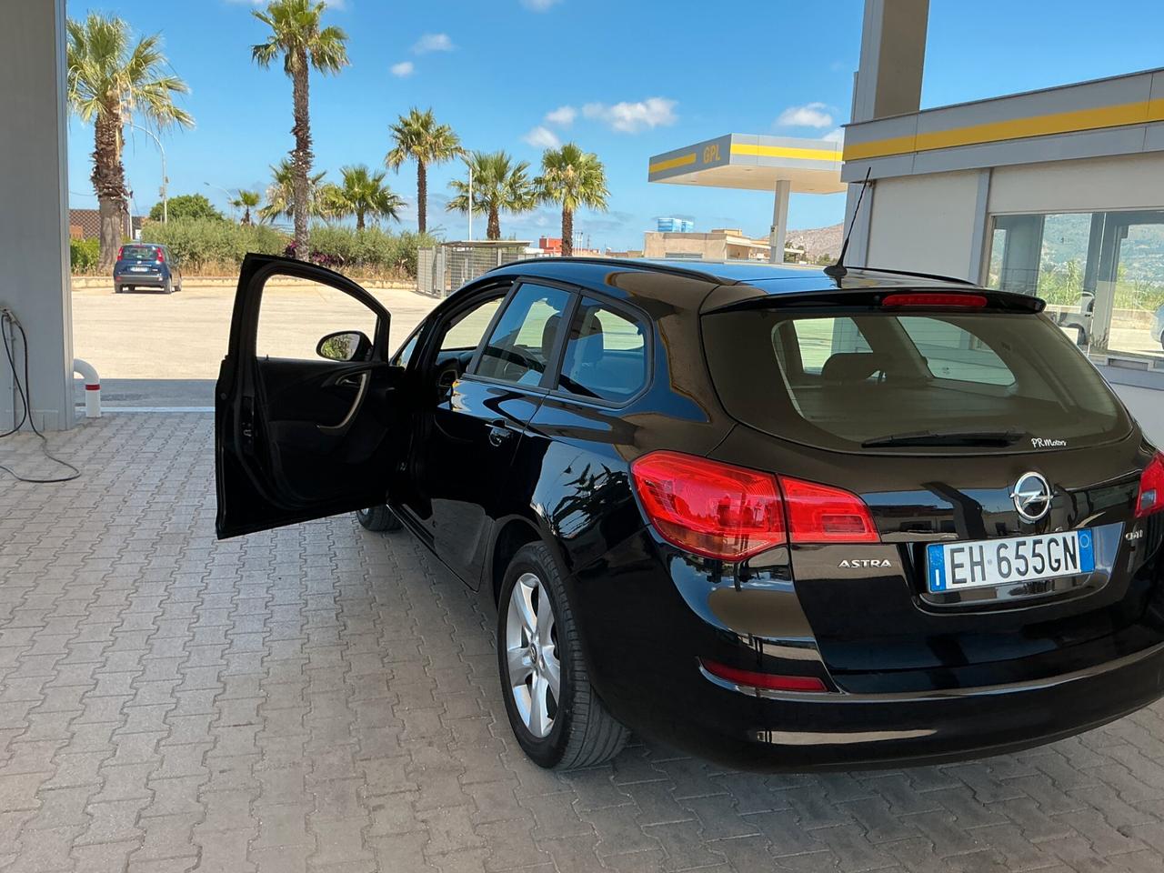 Opel Astra 1.7 CDTI 110CV Sports Tourer Elective