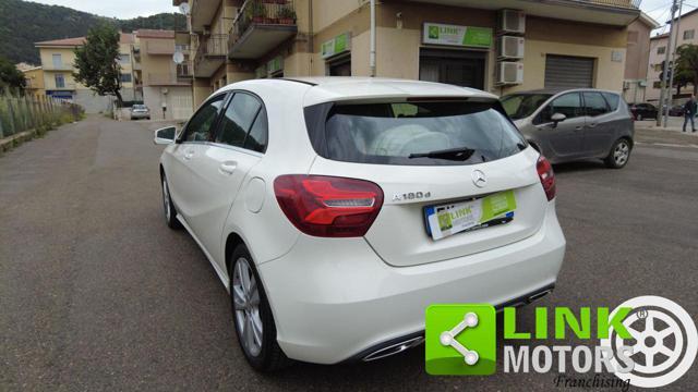 MERCEDES-BENZ A 180 d Sport