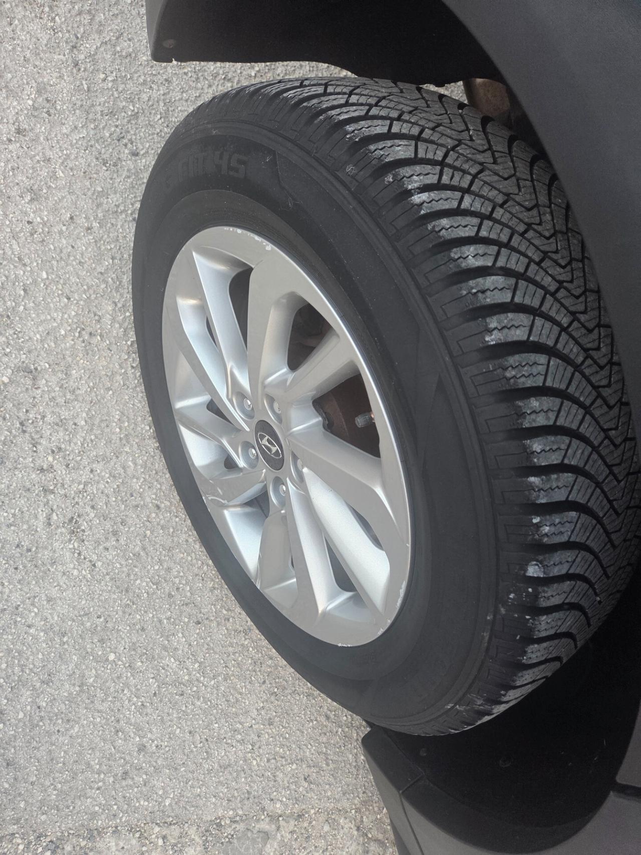 HYUNDAI TUCSON 1.7 CRDI 115 CV ANNO 2015 KMCERTIF