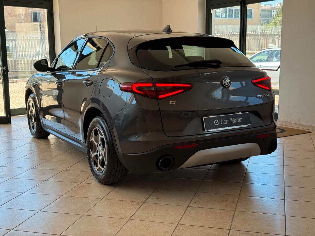 Stelvio 2.2 Turbodiesel 190 CV AT8 Q4 Business
