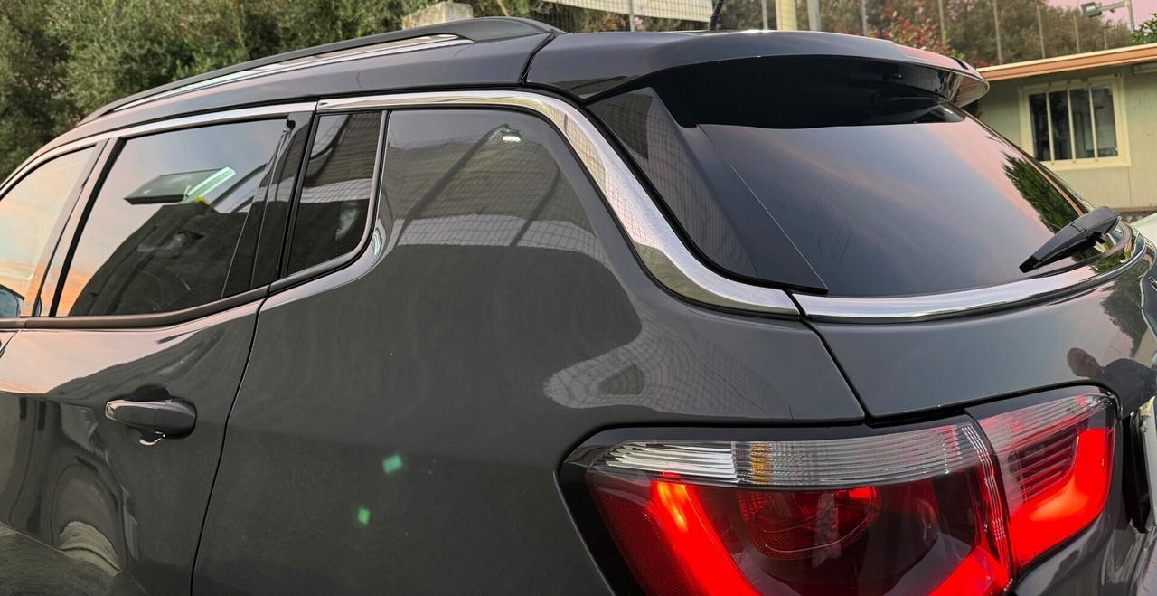 Jeep Compass 1.6 Multijet 2WD Limited FULL OPTIONAL,Cerchi 19”,LED+Xeno,bicolore,pelle,ecc.