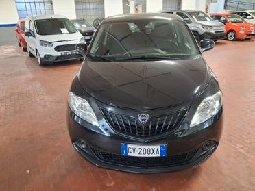 Lancia Ypsilon 1.0 FireFly 5 porte S&S Hybrid Silver