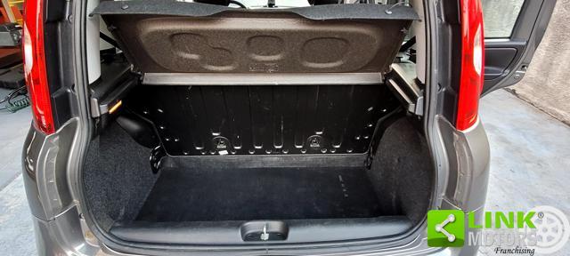 FIAT Panda Fiat Panda 1.2 Benzina 69 CV Lounge,