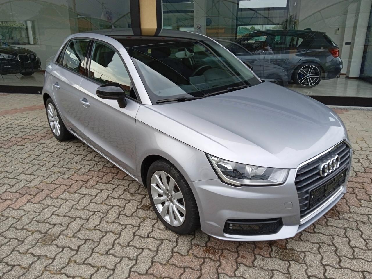 Audi A1 ULTRA DESIGN SENS PARK POSTERIORI VOLANTE MULTIFUNZIONI SEDILI RISCALDATI PER NEO PATENTATI