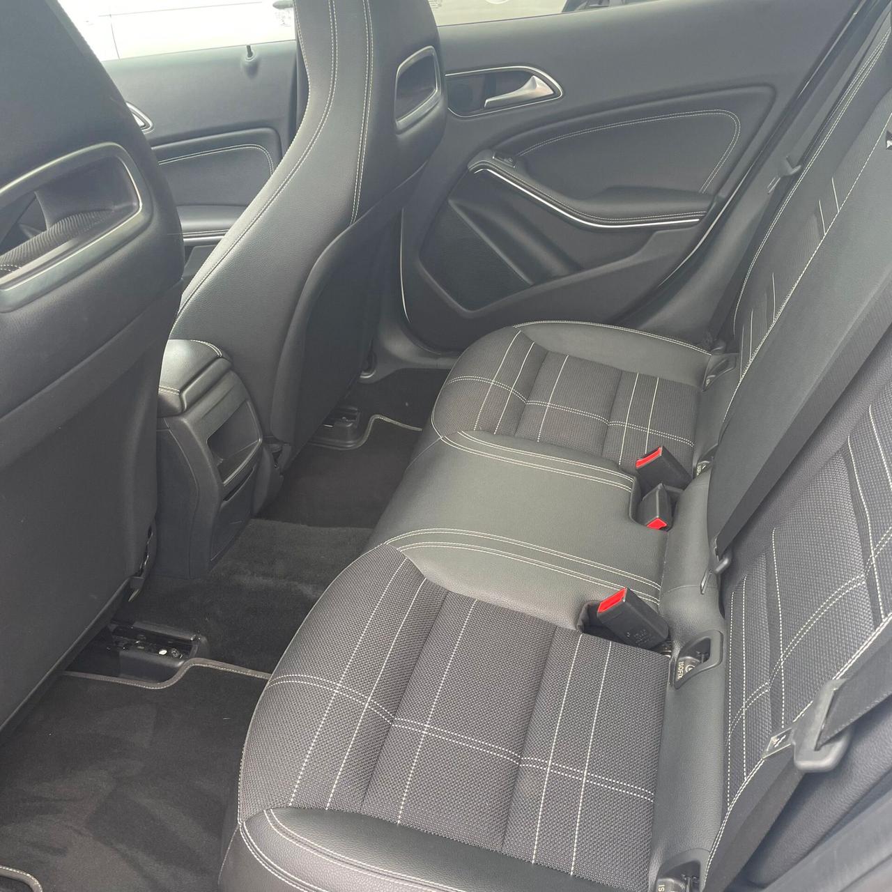 Mercedes-benz GLA 180 Executive