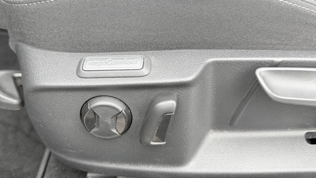 Volkswagen Passat Variant 2.0 TDI DSG Business EVO Full LED