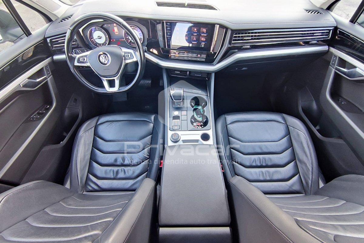 VOLKSWAGEN Touareg 3.0 V6 TDI SCR Black Style