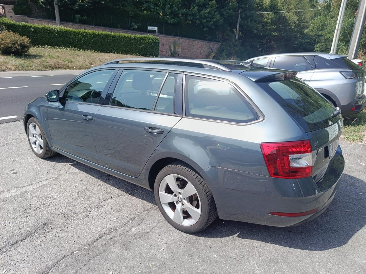 Skoda Octavia 1.6 TDI CR 115 CV DSG Wagon Style
