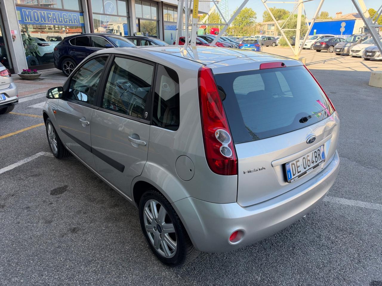 Ford Fiesta 1.2 16V 5p. Ghia
