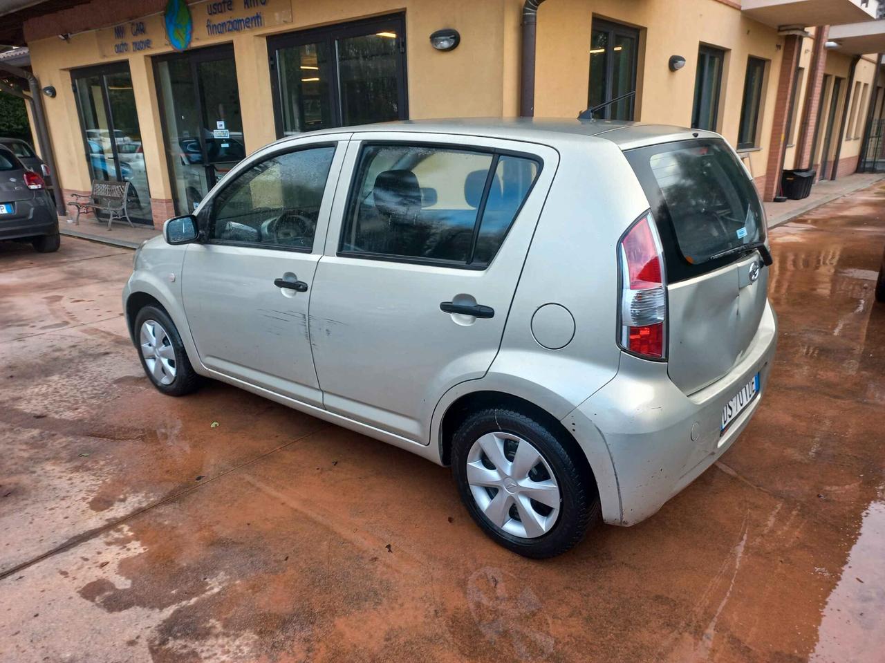Daihatsu Sirion 1.0 Sho