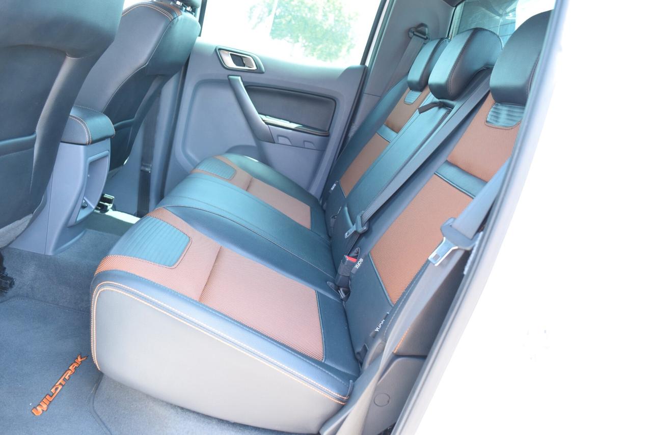 Ford Ranger 4X4 WILDTRAK CABINA RIALZATA - GANCIO 3.2TDCi AUTOM. IVA DETR.