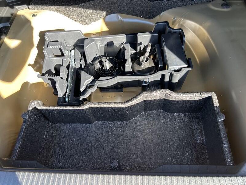 Peugeot 2008 II 2023 1.2 puretech Allure s&s 100cv