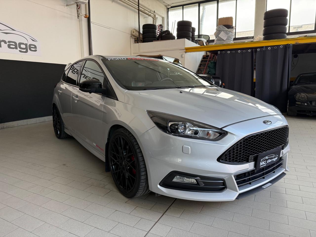 Ford Focus st 2.0 EcoBoost 250 CV stage1 +