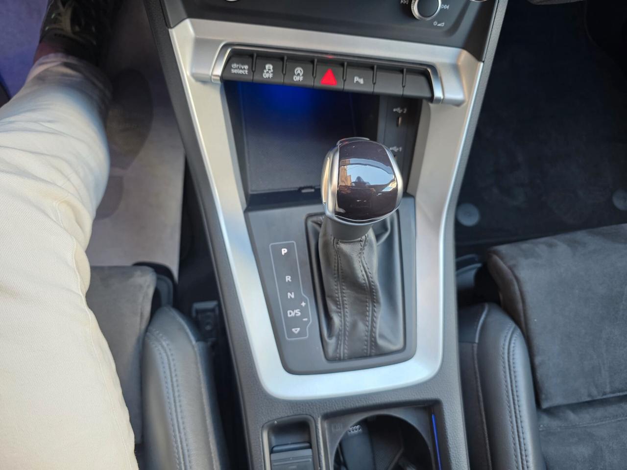 Audi Q3 SPB 35 TDI Quattro S-Line+Cerchi 20+Luci Ambiente..