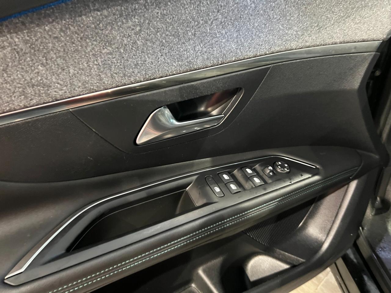 Peugeot 3008 BlueHDi 130 S&S EAT8 Allure Pack