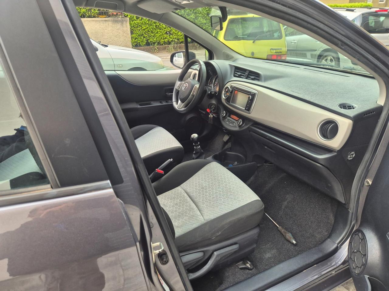 Toyota Yaris 1.3 5 porte Lounge