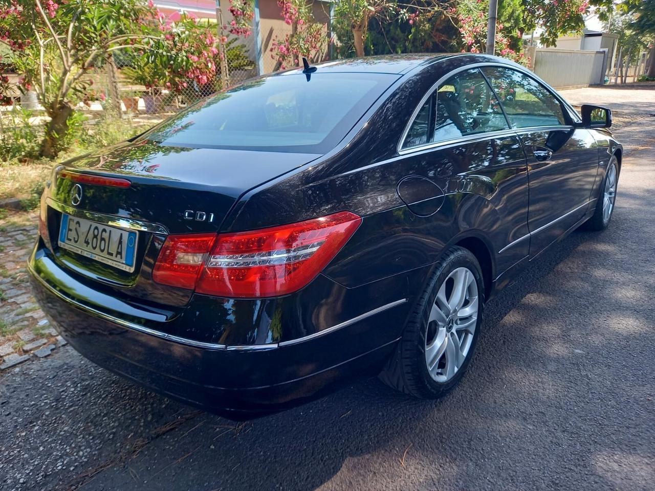 Mercedes-benz classe E Coupè EURO 5 220 CDI MANUALE