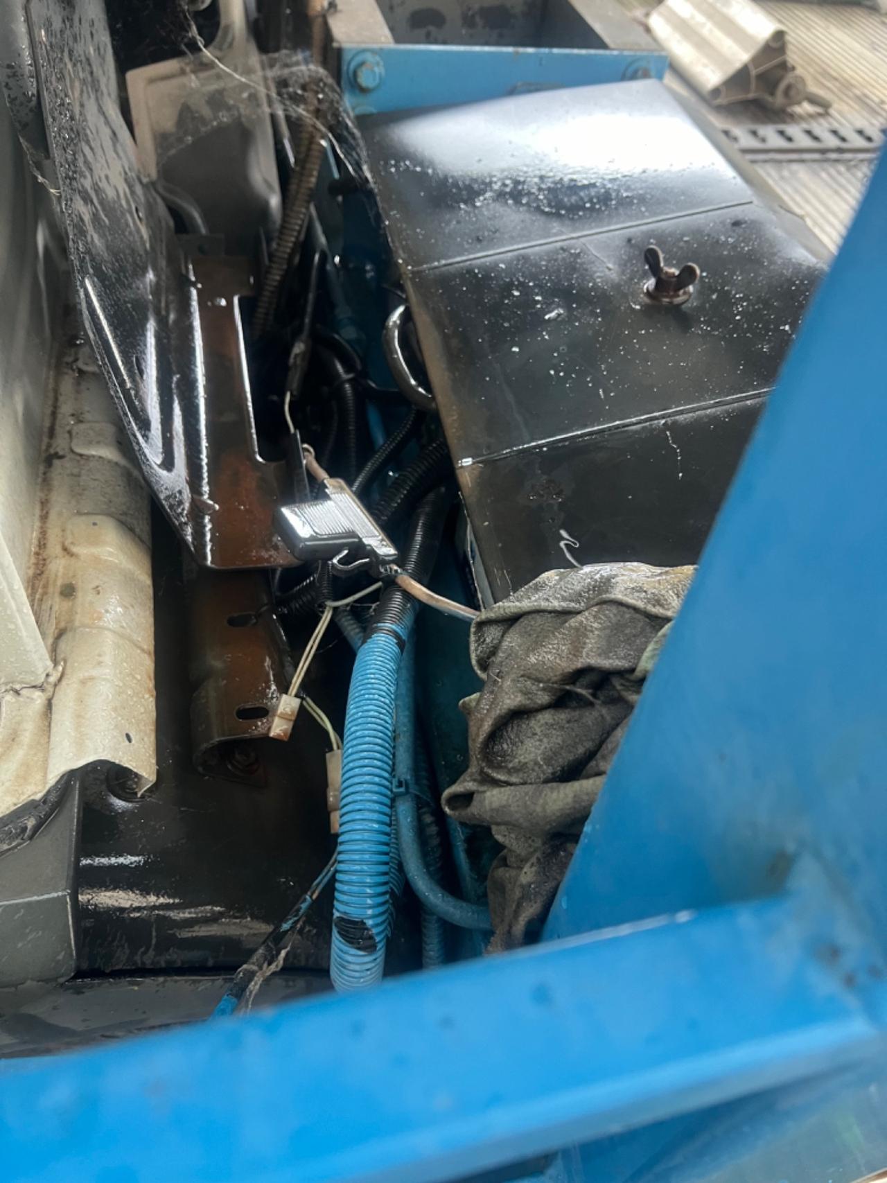 Bisarca Renault 3 Posti Perfettamente Funzionante Revisionata