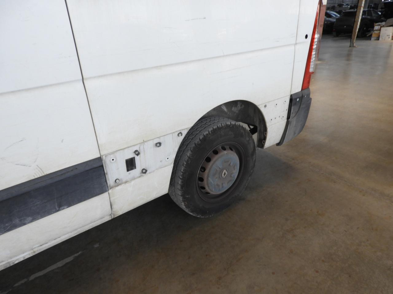 RENAULT Master III 35 FWD E5 2010 - master T35 2.3 dci 125cv L2H3 E5