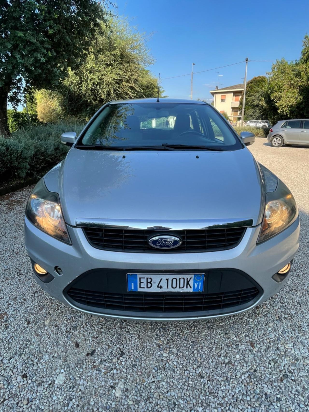 Ford Focus 1.6 TDCi titanum pronta al uso .€.2500