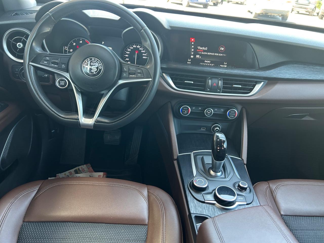 Alfa Romeo Stelvio 2.2 Turbodiesel 210 CV AT8 Q4 Super