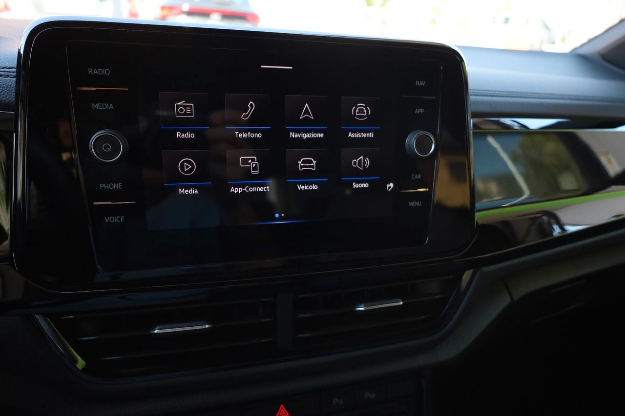 VOLKSWAGEN T-ROC 1.5 TSI ACT DSG R-Line BLACK EDITION