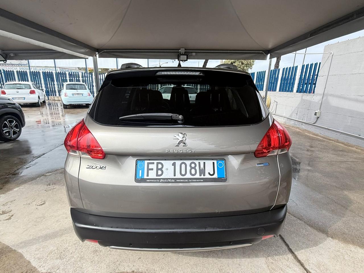 Peugeot 2008 BlueHDi 100 Black Matt