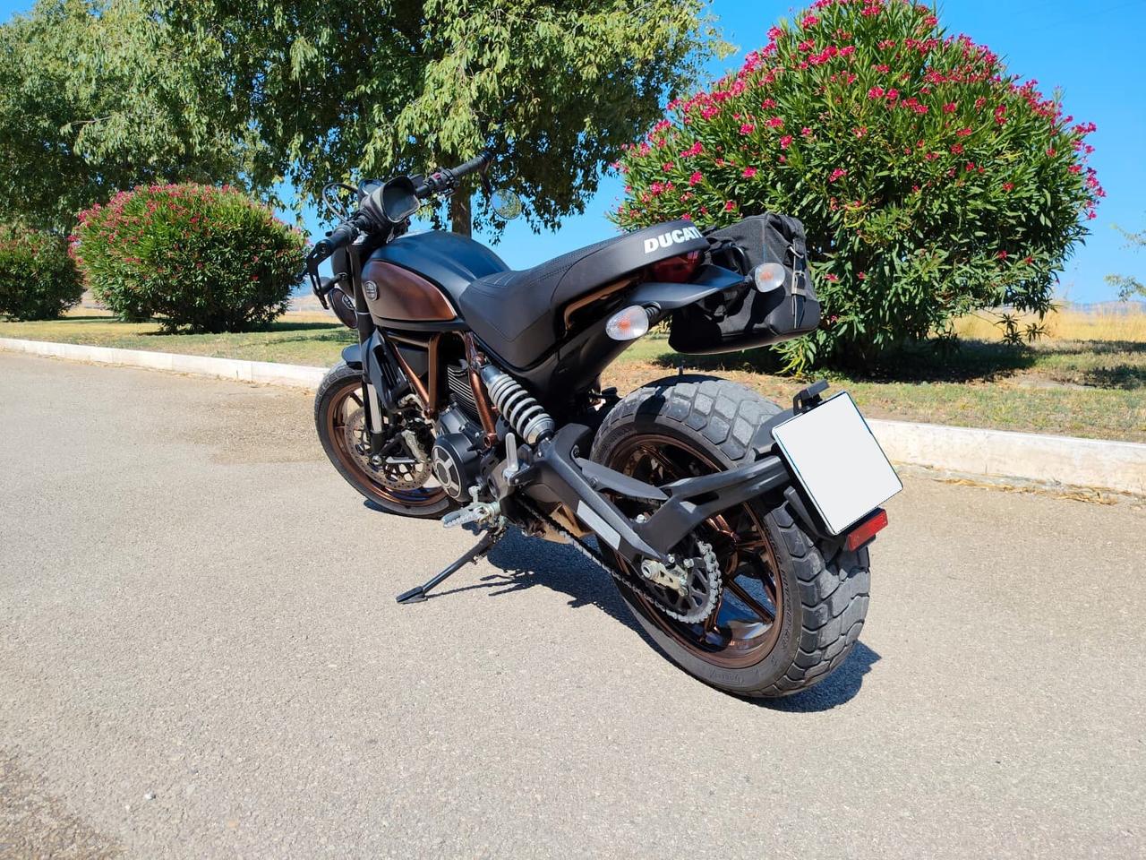 Ducati Scrambler 800 Italia Independent 920/1077
