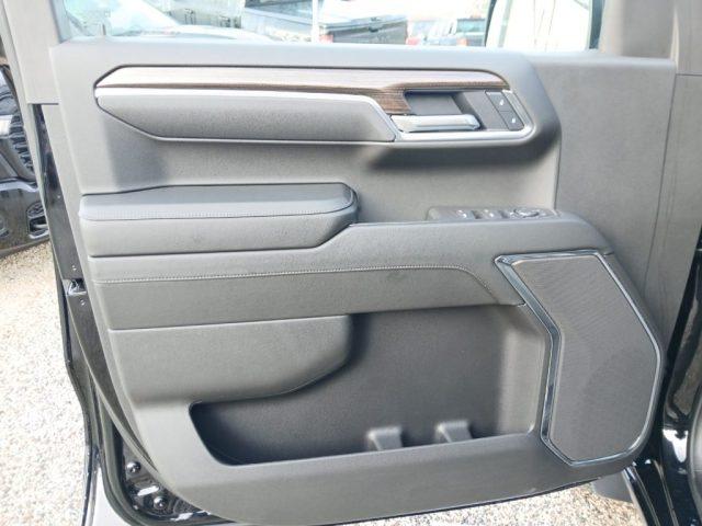 CHEVROLET Silverado 6.2L EcoTec3 V8 LT Trail Boss Z71