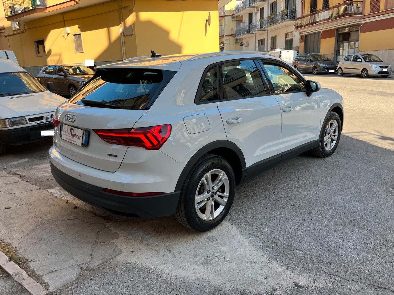 Audi Q3 40 TDI quattro S tronic Business