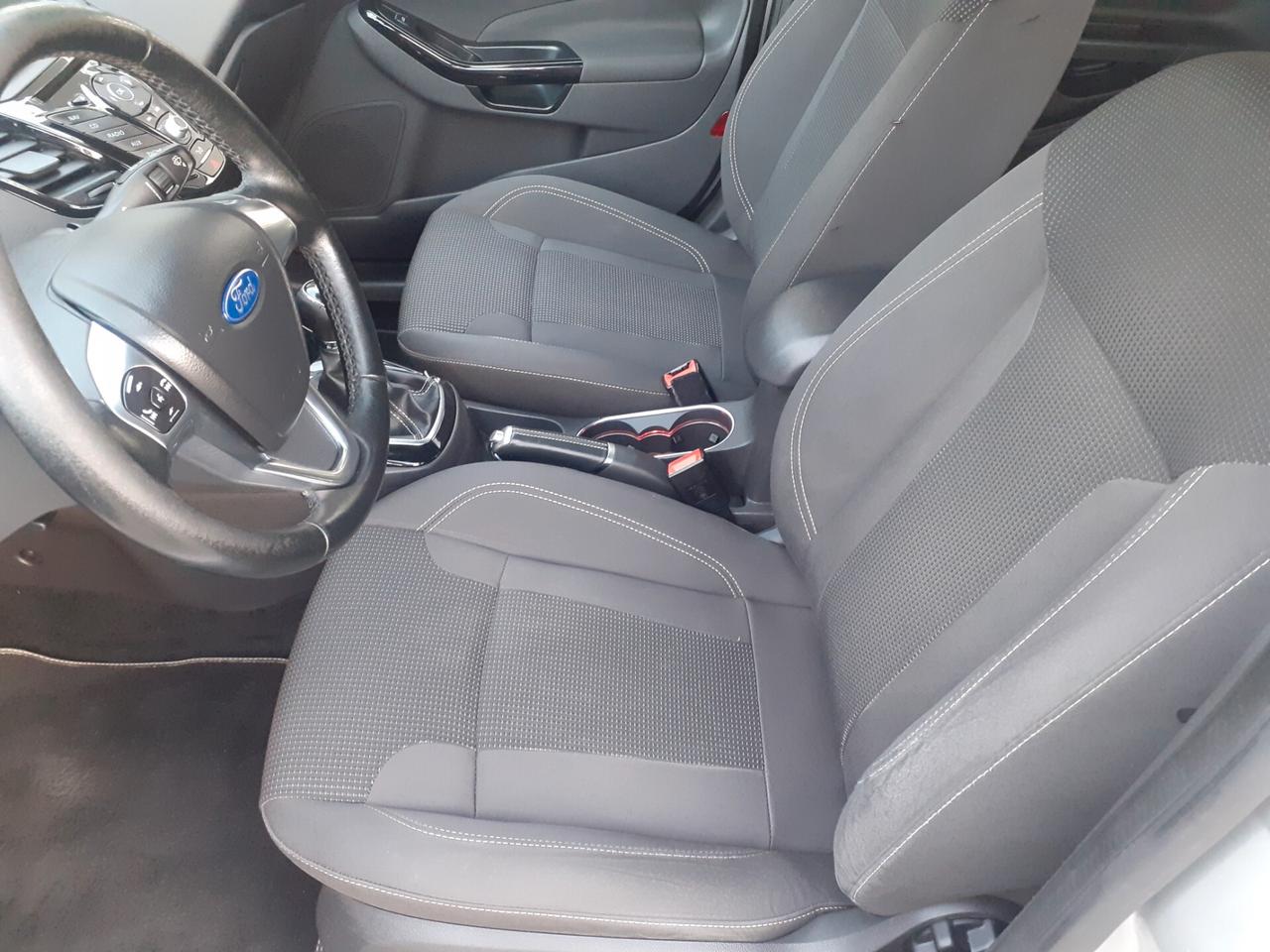 Ford Fiesta 1.5 TDCi 75CV 5 porte Titanium