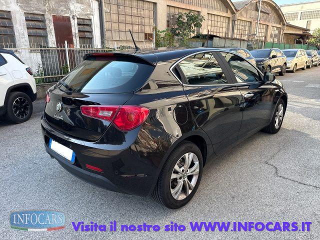 ALFA ROMEO Giulietta 1.6 JTDm-2 105 CV Distinctive