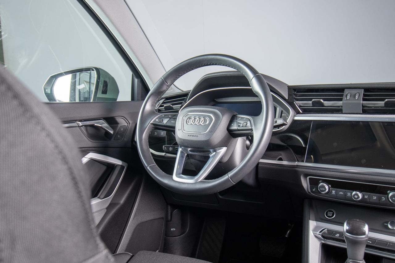 Audi Q3 2.0 Tdi S Line Edition S-tronic 150 Cv