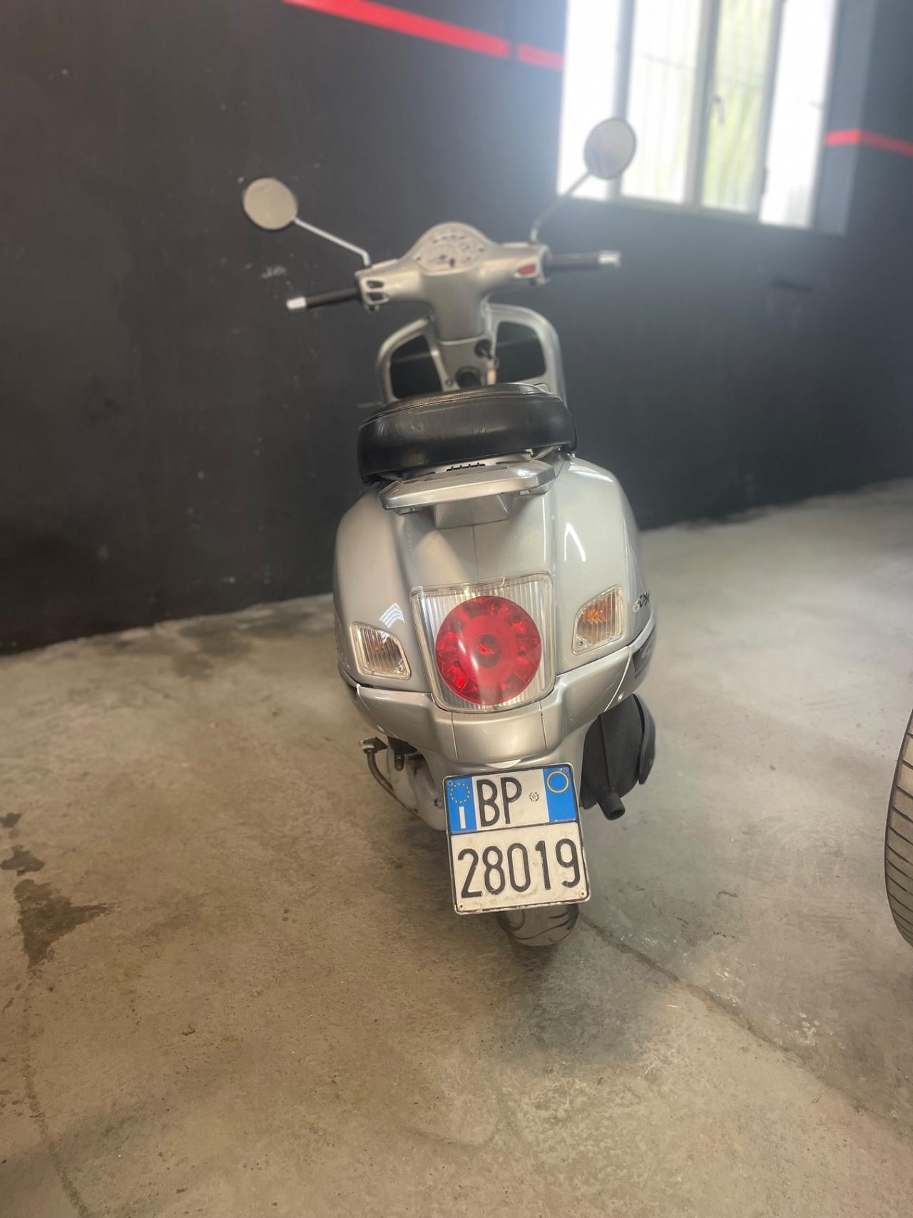 Piaggio Vespa 200 L 200L