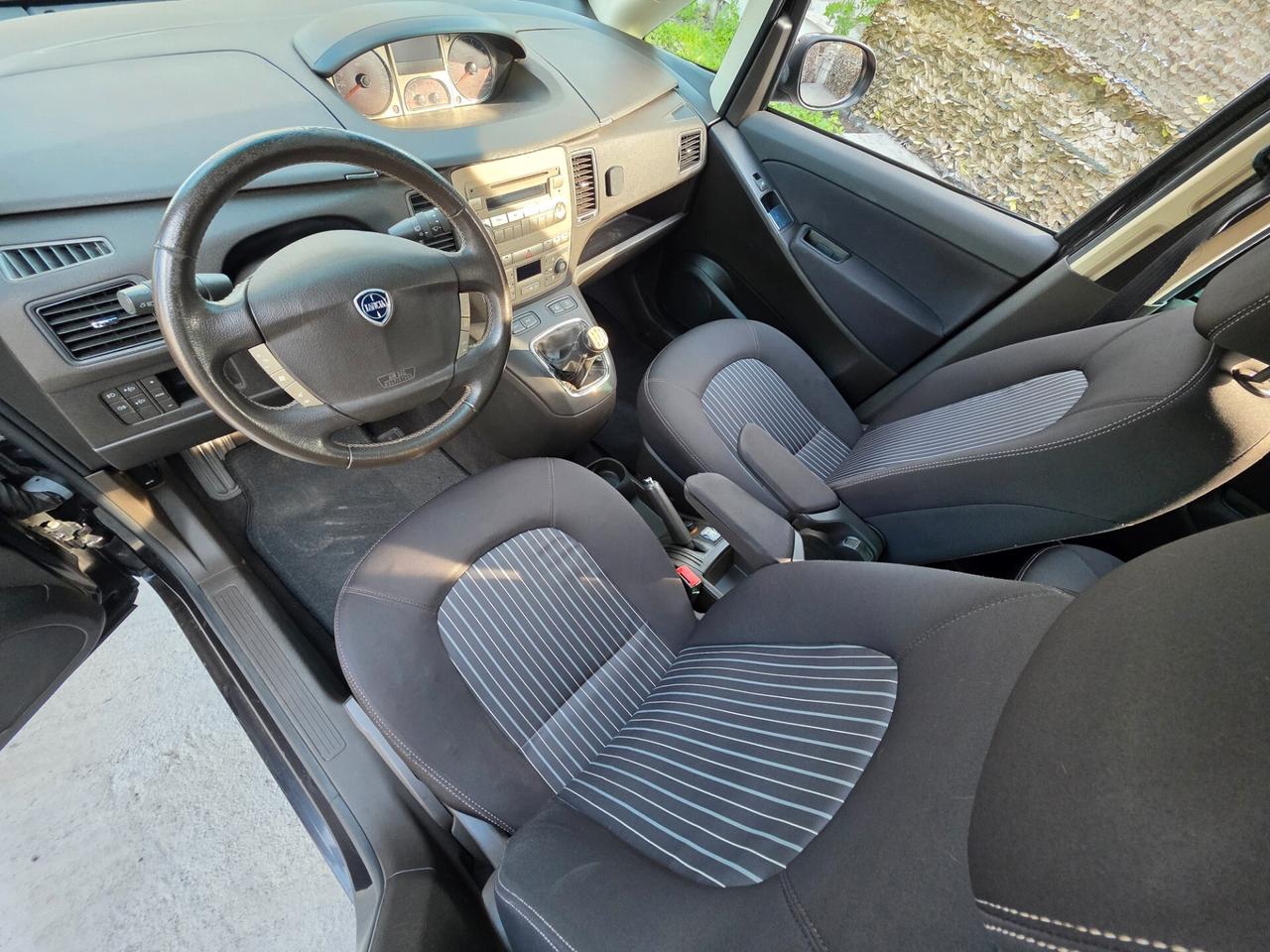 Lancia MUSA 1.3 Mjt 95CV Platinum X NEOPATENTATO ZAMPOGNAUTO CT