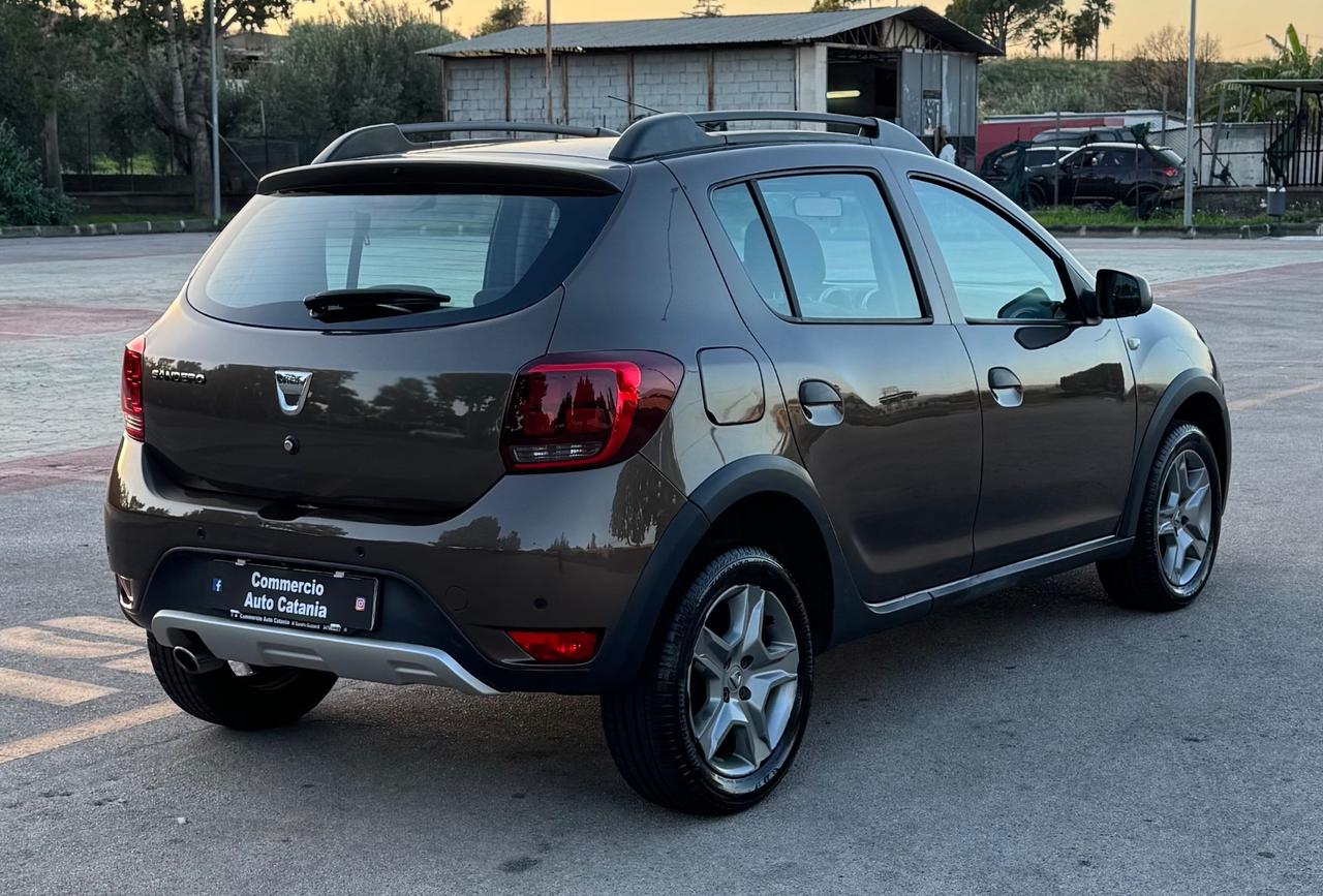 Dacia Sandero Stepway 1.5 dCi CAMBIO AUTOMATICO