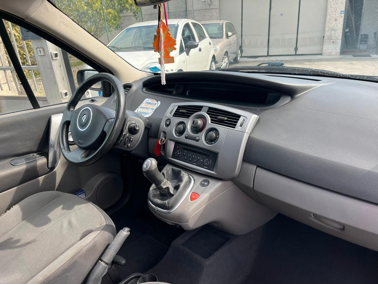 Renault Scénic 1.6 16V GPL