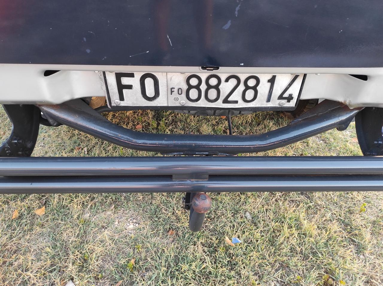 Nissan King Cab 2.5 Diesel - 4x4 GANCIO TRAINO
