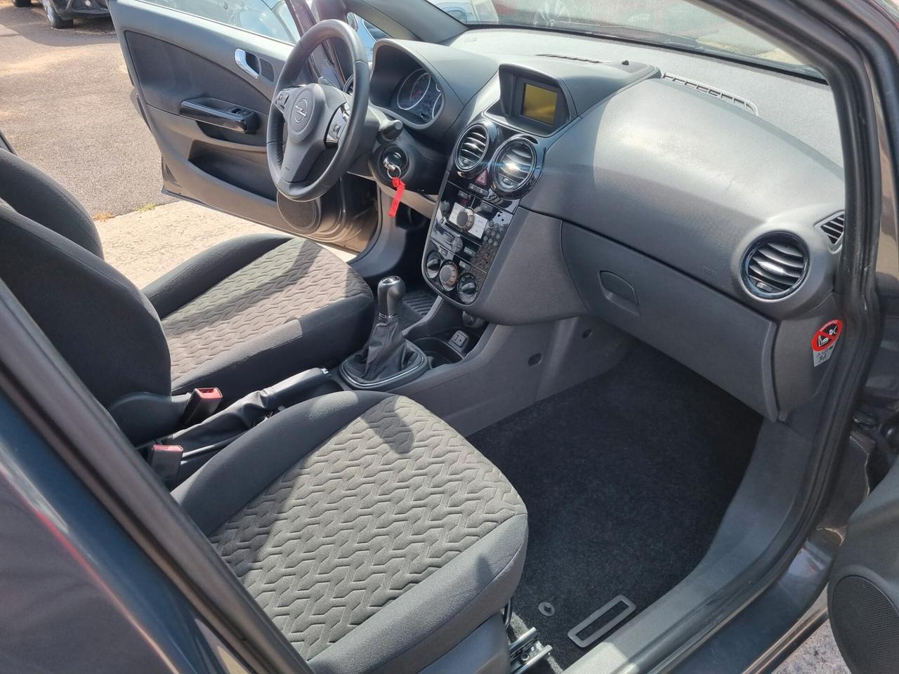 Opel Corsa 1.2 5 porte Edition